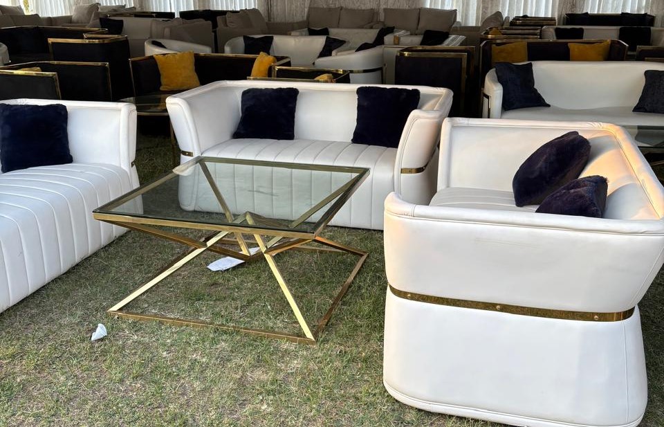 Luxury White Chesterfield Sofa Set