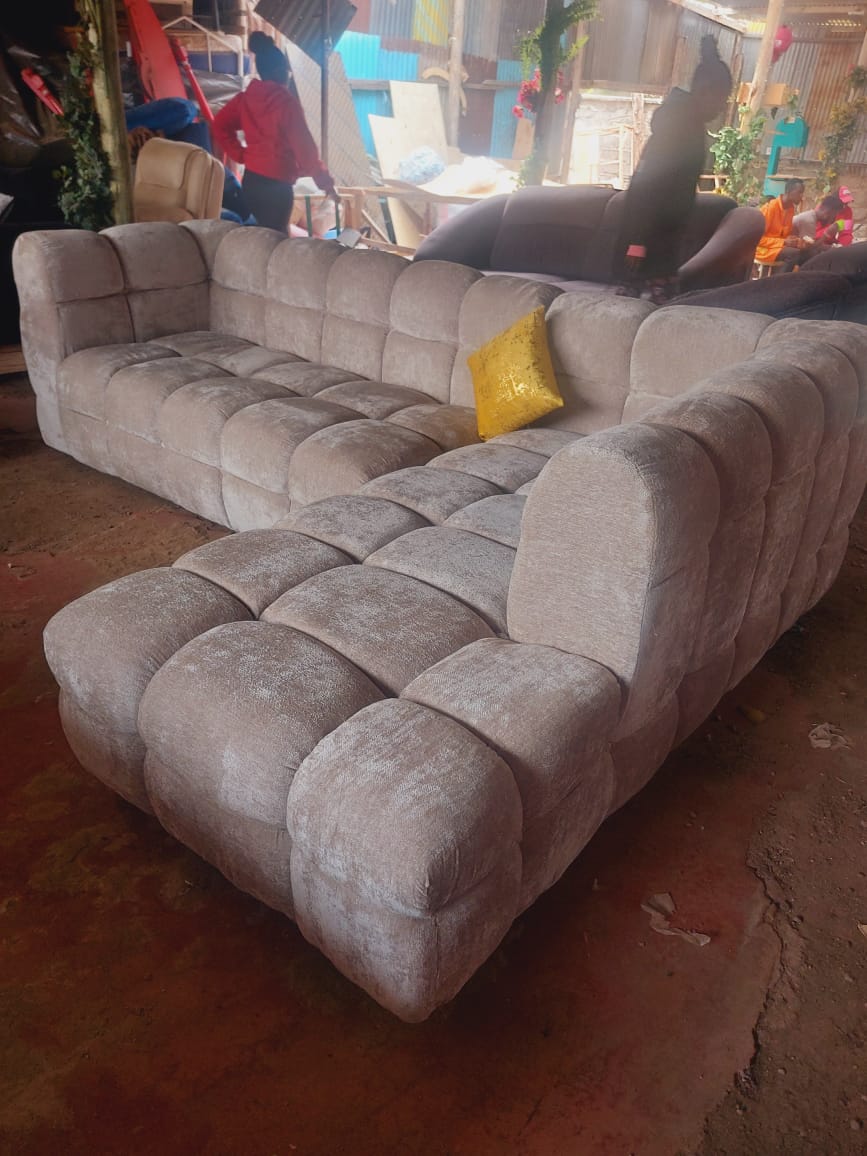 Luxury Bubble Chesterfield L-Shaped Sofa