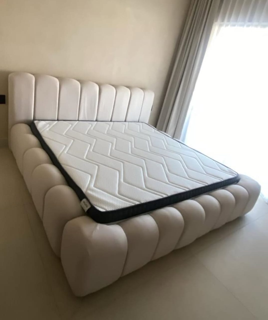 Luxury Cream Bubble Platform Bed