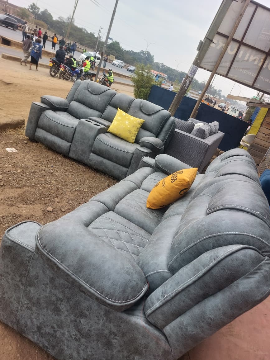 Executive Recliner Sofa Set